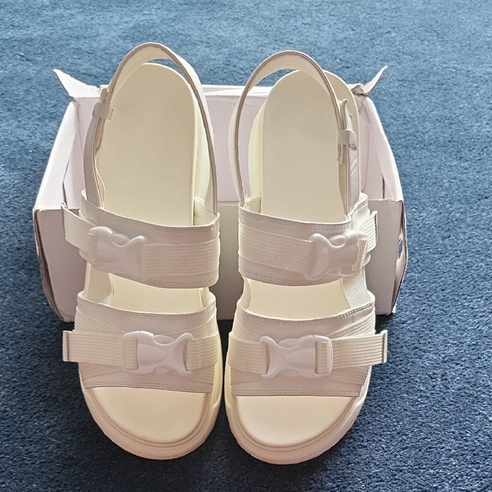 Women's Cream Sandals